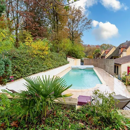 La Gardere - *